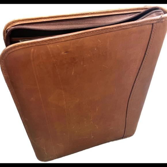 Vintage Distressed 10.5" Brown Leather Day Timer Planner 7 Ring Zip Binder - Picture 4 of 7